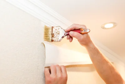 Pose de papier peint à Saint-Witz — revêtements muraux et toiles de verre